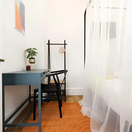 Apartman Bright And Modern 3br Flat For 8 Guests