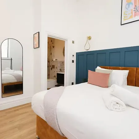 Bright And Modern 3br Flat For 8 Guests