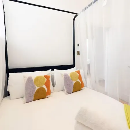 Bright And Modern 3br Flat For 8 Guests